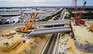 Our in-house engineering department combined with our extensive fleet of mobile and crawler cranes provides Freo Group with the platform to deliver on any complex lift.