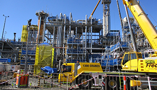 Another successfully completed Turnaround with Dyno Nobel in Moranbah. This involved a mix of all-terrain, rough-terrain, and pick-and-carry cranes with capacities up to 300 tonnes.